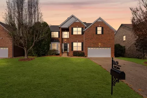 5621 Traceside Dr, Nashville, TN 37221