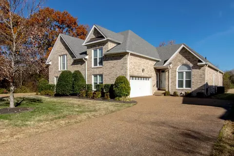 168 Stoners Glen Dr, Hermitage, TN 37076