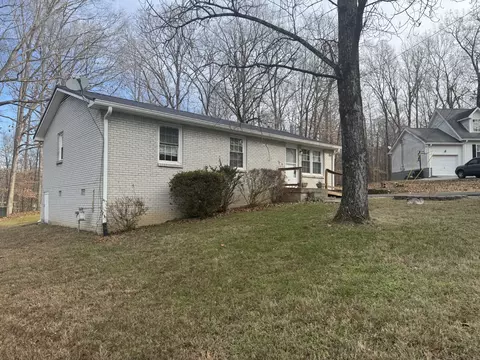 934 Jordan Cir, White Bluff, TN 37187