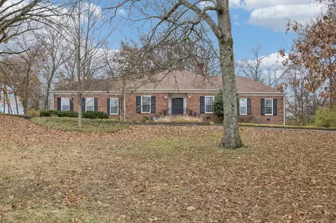 6012 Hickory Valley Rd, Nashville, TN 37205