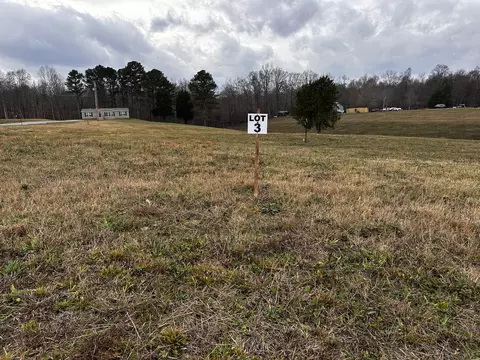 3 Busby Rd # L, Loretto, TN 38469