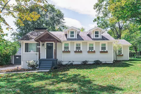 6009 Medlin Heights Rd, Knoxville, TN 37918
