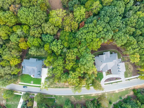 1267 Old Dogwood Tr, Loudon, TN 37774