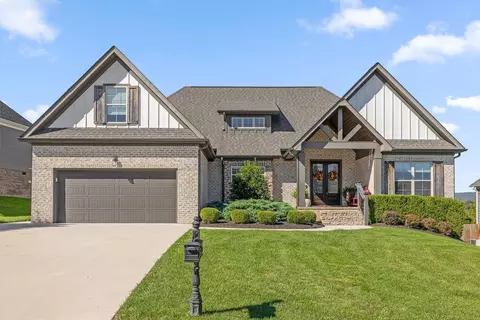 10947 High River Dr, Soddy Daisy, TN 37379