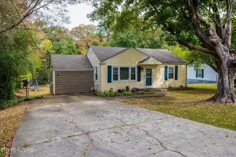708 Tennessee Ave, Athens, TN 37303