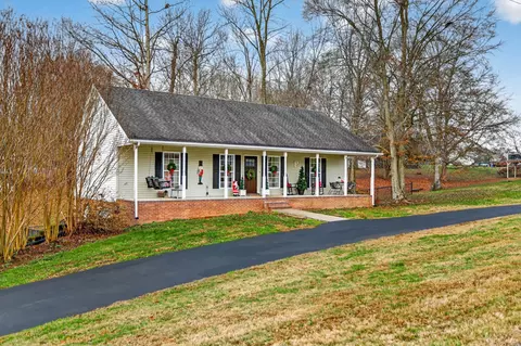 141 Matt Dr, Scottsville, KY 42164