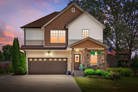 296 Ivy Bend Cir, Clarksville, TN 37043