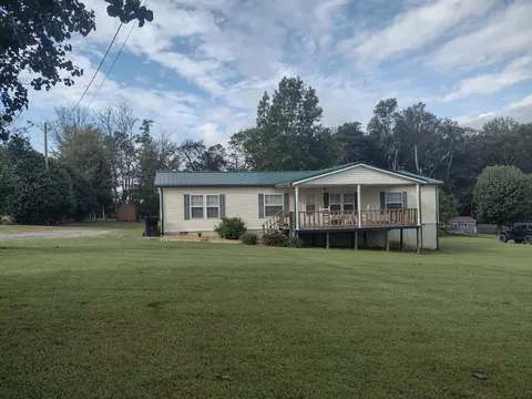 89 Southgate Ln, Pikeville, TN 37367