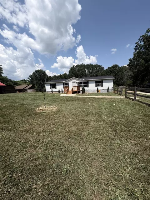 24 Franklin Dr, Cartersville, GA 30120