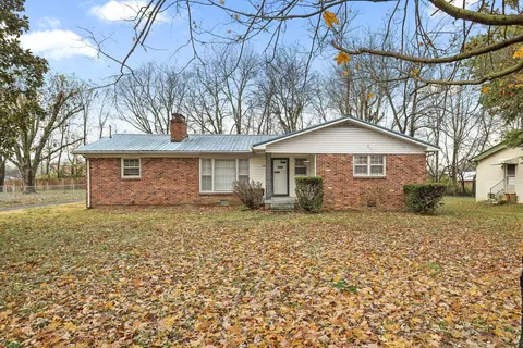 230 N Electra St, Gallatin, TN 37066