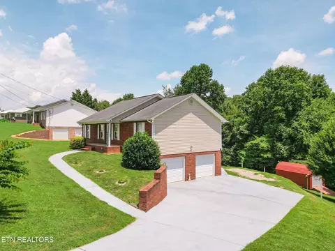 680 Ronald Dr, Talbott, TN 37877 photo 4
