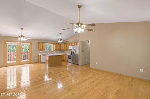 680 Ronald Dr, Talbott, TN 37877 photo 8
