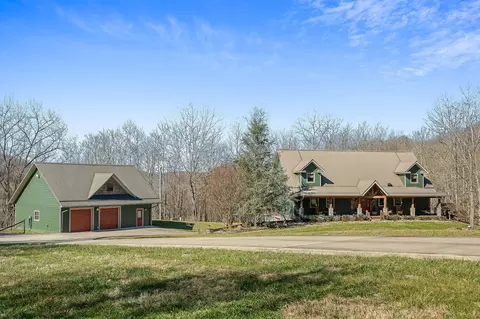 7775 Medley Amonette Rd, Silver Point, TN 38582