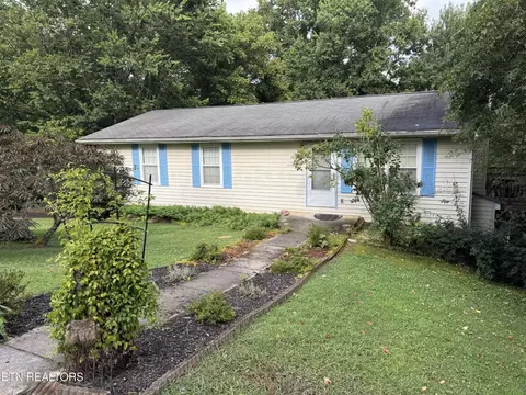372 Walnut Valley Rd, Clinton, TN 37716