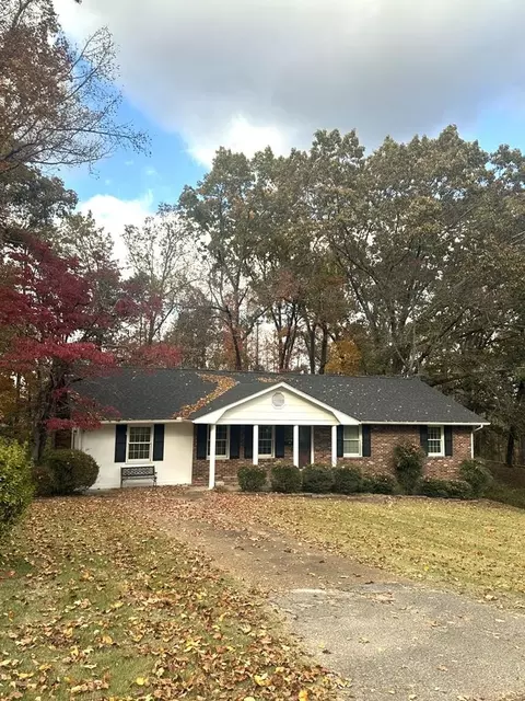 315 Highwood Cir, Paris, TN 38242