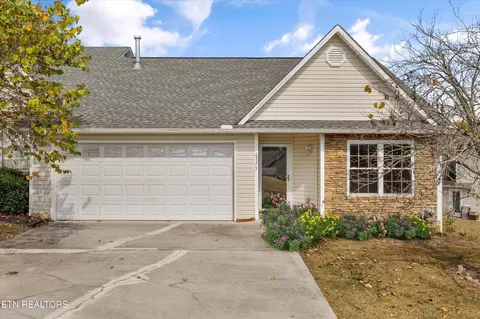 6375 Sky Song Ln, Knoxville, TN 37914