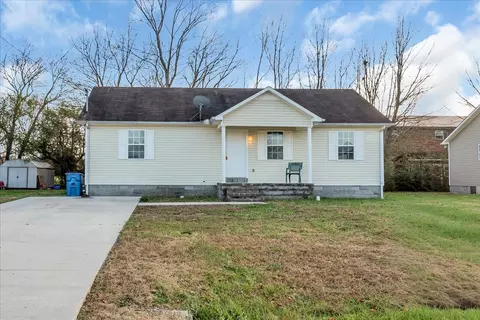 88 Brook Hollow Cir, Manchester, TN 37355