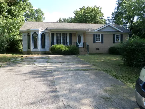 200 Cross St, Bolivar, TN 38008