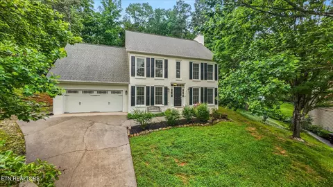 2819 Dee Peppers Dr, Knoxville, TN 37931