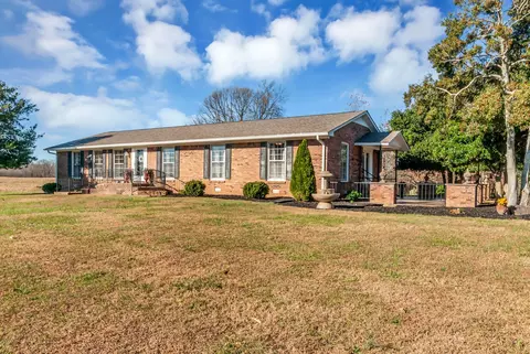 Exterior - 104 Glendale Rd, Loretto, TN 38469 photo 5 of 14