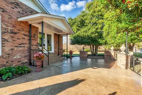 Exterior - 104 Glendale Rd, Loretto, TN 38469 photo 6 of 14