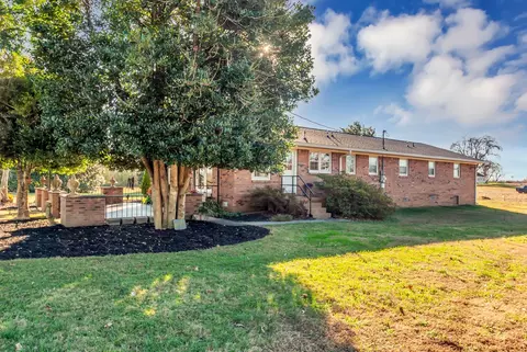 Exterior - 104 Glendale Rd, Loretto, TN 38469 photo 9 of 14