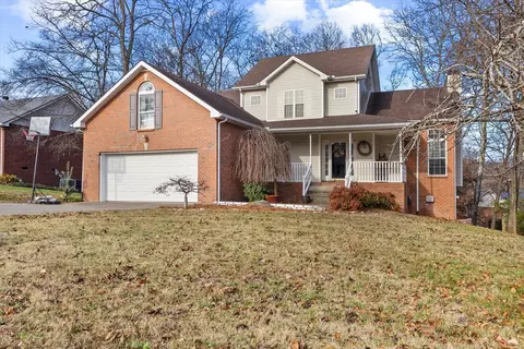 114 E Braxton Ln, Hendersonville, TN 37075