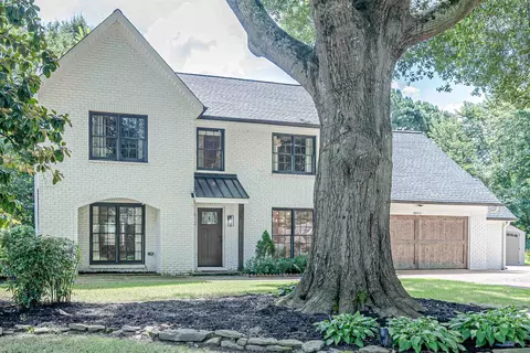 8843 Calkins Cv, Germantown, TN 38139