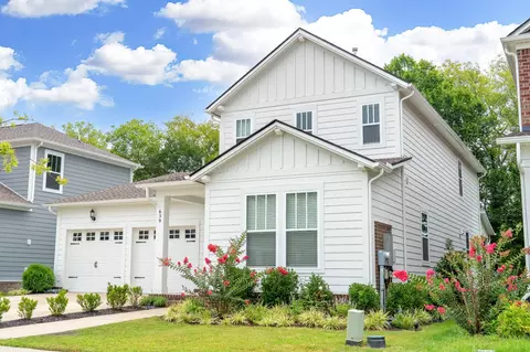 639 Nottingham Ave, Hendersonville, TN 37075