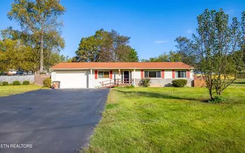 341 Sarvis Dr, Knoxville, TN 37920