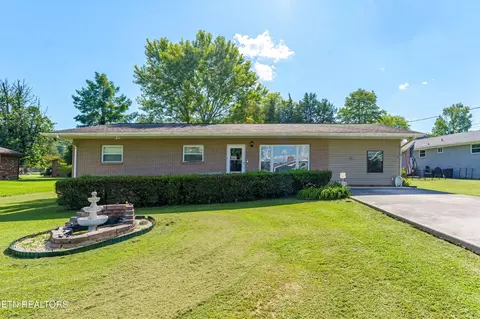 508 Broadview Dr, Sevierville, TN 37862
