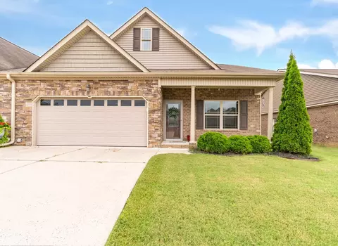 17 Southshore Dr, Fort Oglethorpe, GA 30742