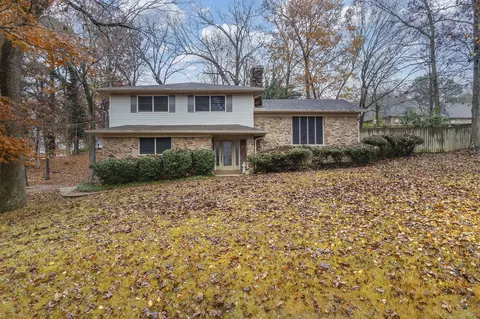 10 Pinecrest Dr, Jackson, TN 38301