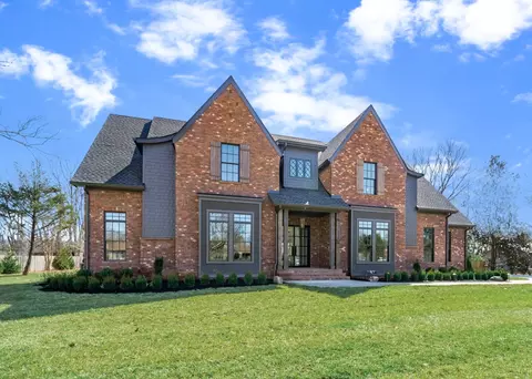 520 Mansion Dr, Brentwood, TN 37027
