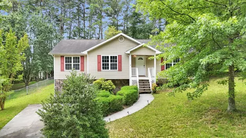 607 Gregory Ln, La Fayette, GA 30728