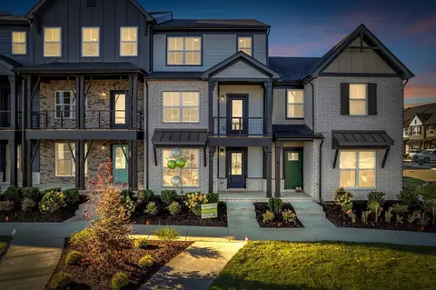 508 Mantes Aly, Hendersonville, TN 37075