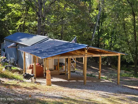 235 Sparta St, Spencer, TN 38585