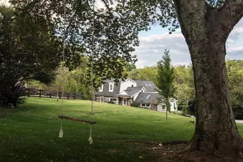 3622 Brush Hill Rd, Nashville, TN 37216