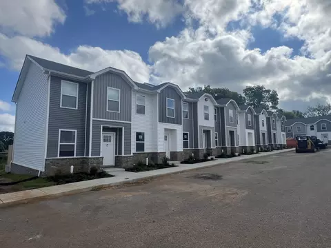 919 Martin St #BLDG B, Clarksville, TN 37040