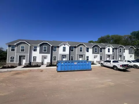 919 Martin St #BLDG B, Clarksville, TN 37040