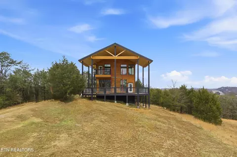 10322 Alex Bales Rd, Kodak, TN 37764