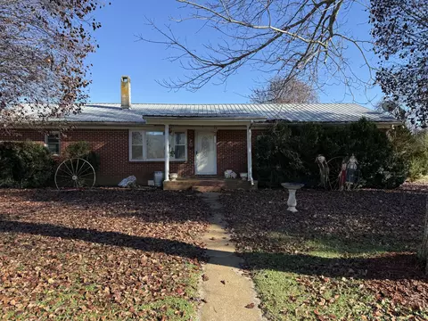 5172 Sr 50, Pelham, TN 37366