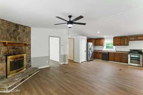 9848 Heiskell Rd, Heiskell, TN 37754 photo 7