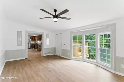 9848 Heiskell Rd, Heiskell, TN 37754 photo 3