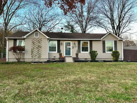 155 Timberlake Dr, Hendersonville, TN 37075