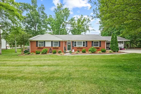 1298 Eastwood Dr, Cookeville, TN 38501