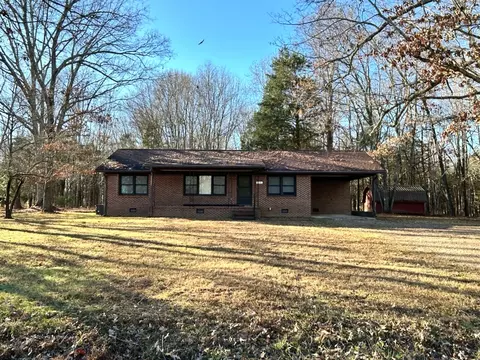 139 Magnolia Ln, Normandy, TN 37360