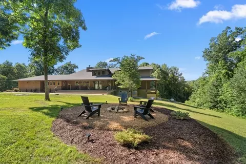 2900 Tanyard Hill Rd, Lynchburg, TN 37352