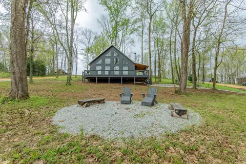 55 Kiki Cv, Clifton, TN 38425