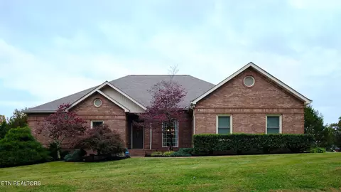 7505 La Barrington Blvd, Powell, TN 37849